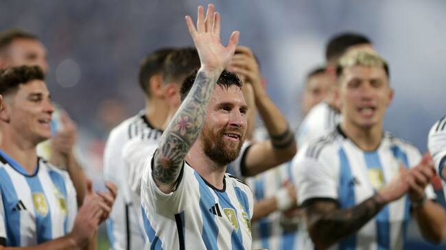 Lionel Messi durante un partido de la Selección Argentina (Photo by Daniel Jayo/Getty Images)