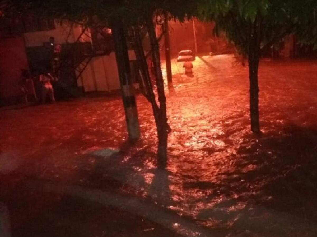Varias emergencias en Ibagué tras torrencial aguacero