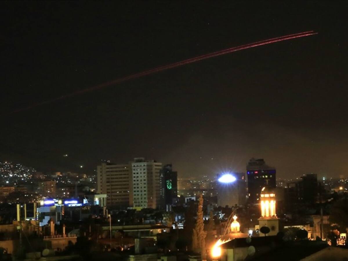 Estados Unidos, Francia y Reino Unido atacan a Siria por "uso de armas químicas"