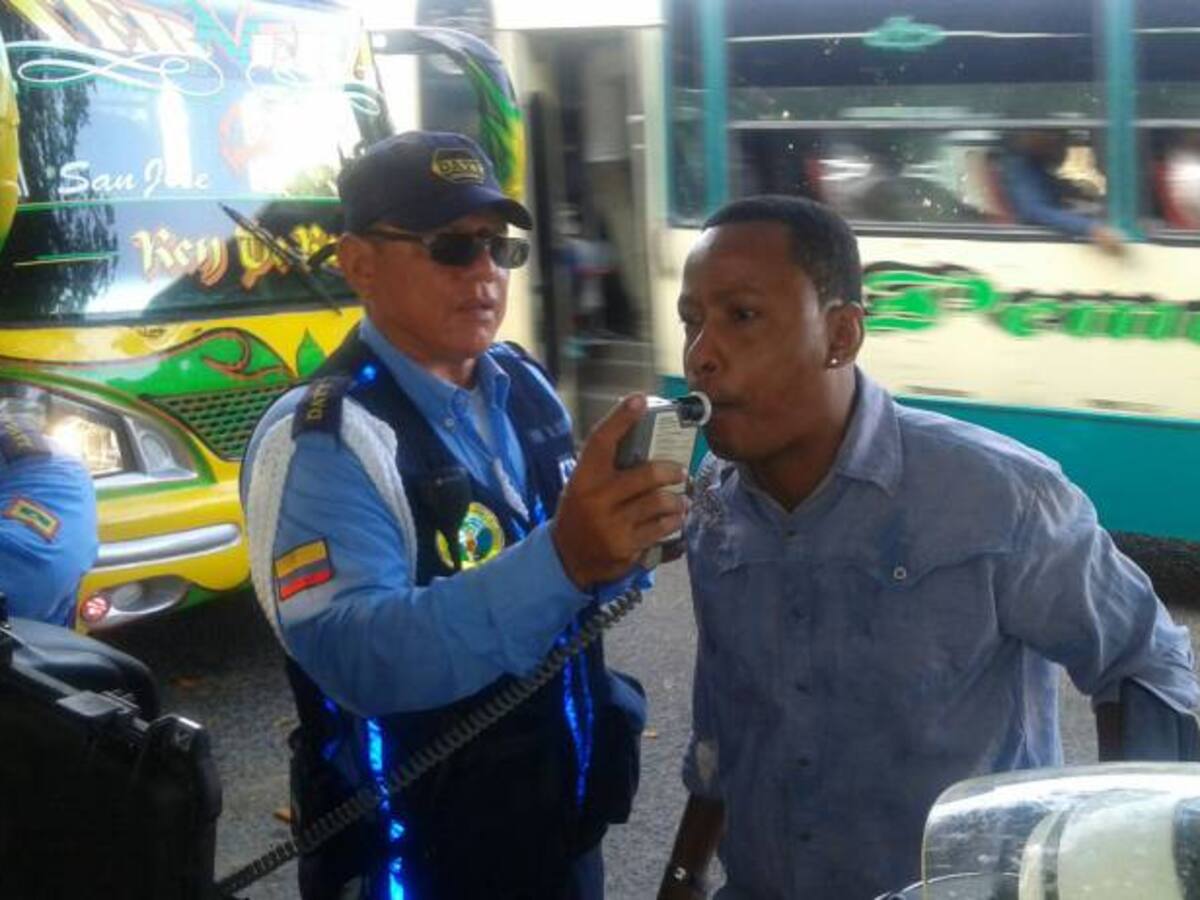 Conductor de buseta de Cartagena resultó positivo en control de embriaguez