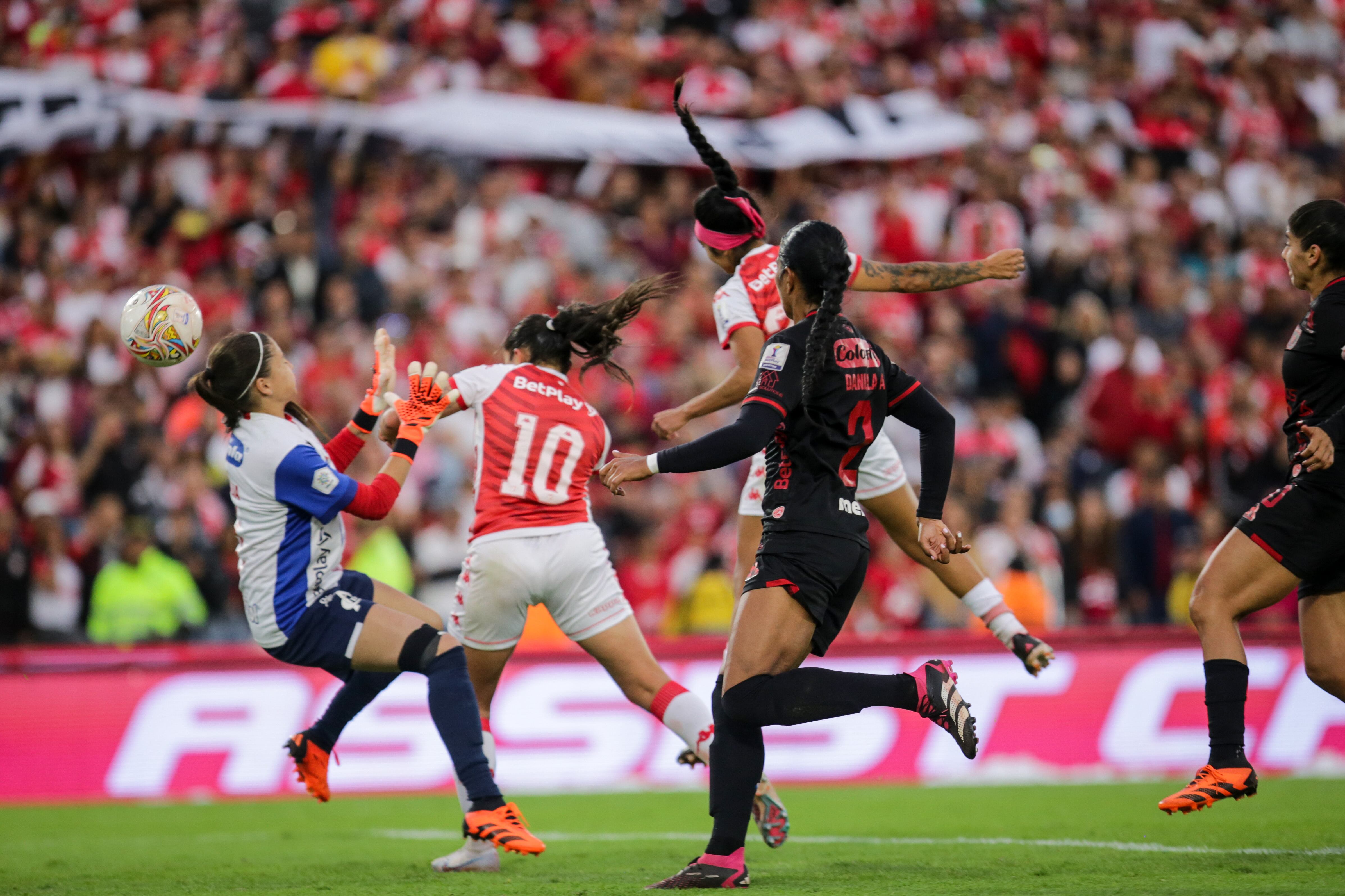 El juego de ida de la Final de la Liga femenina terminó 2-0 a favor de las bogotanas. (Colprensa - Mariano Vimos)