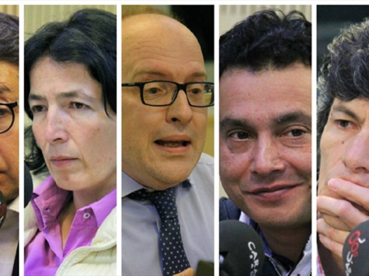La crisis de la paz en las encuestas y la crisis griega