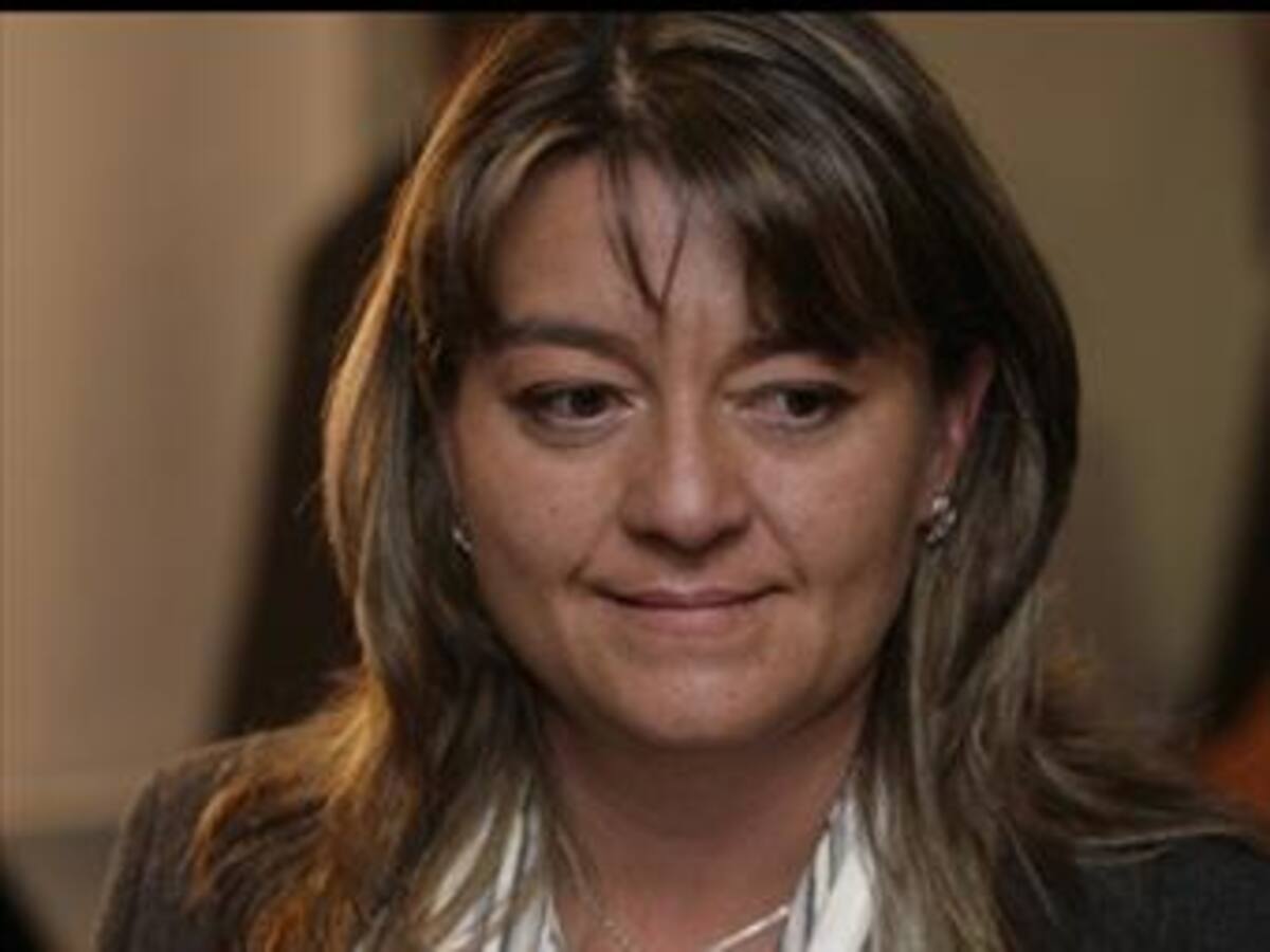 Revive orden de captura contra la exdirectora del IDU
