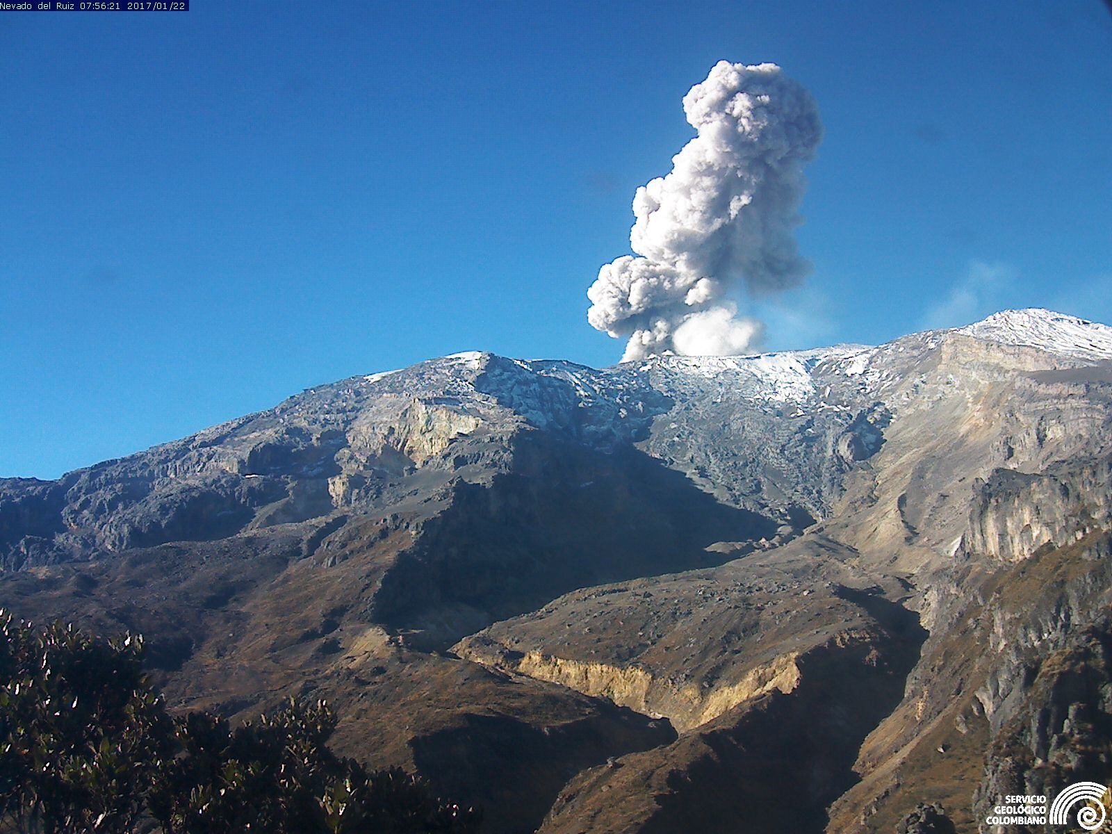 Foto archivo Servicio Geológico Colombiano Volcán Nevado del Ruiz.