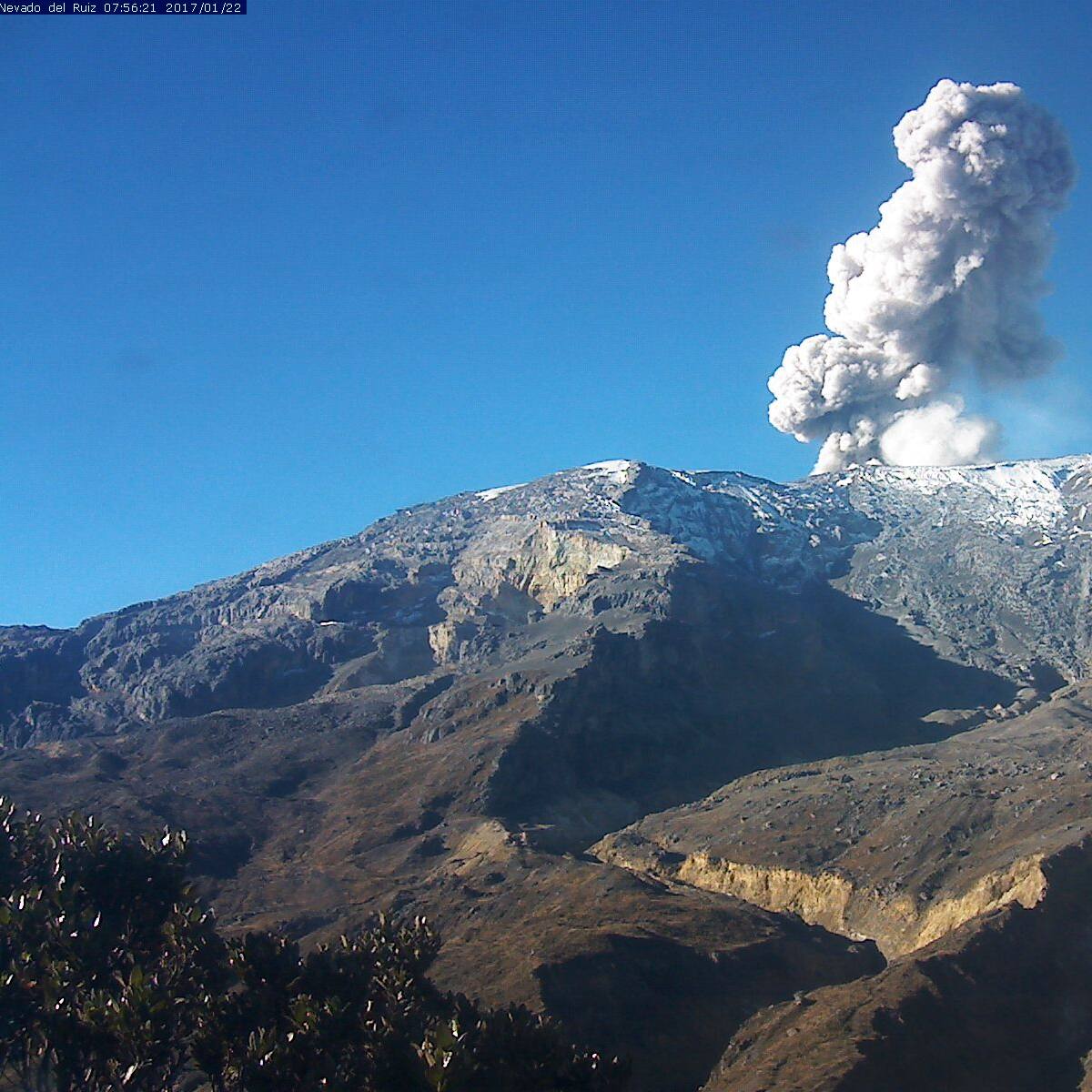 Volcán Nevado del Ruiz: Se mantinene “muy inestable la actividad”