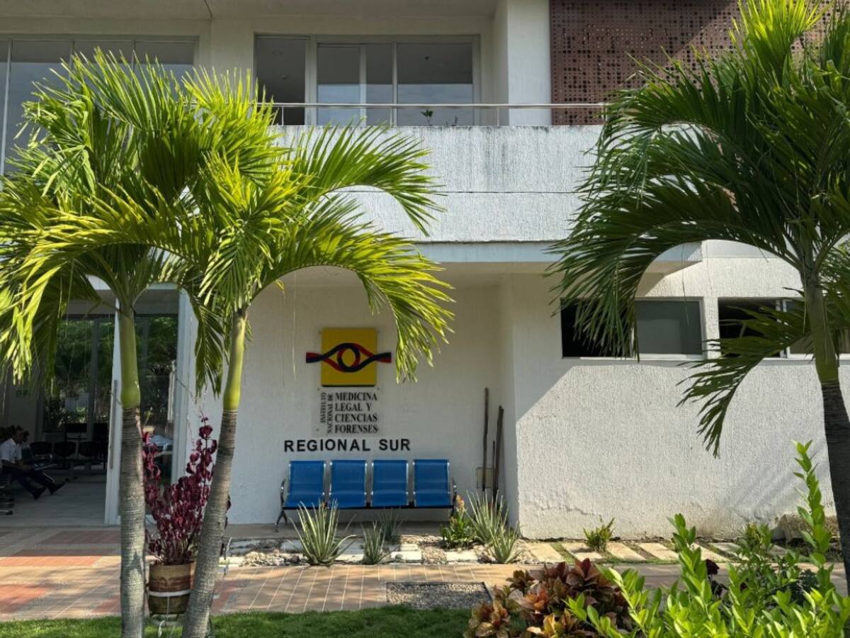Familiares claman por entrega de cuerpos de jóvenes fallecidos en atentado en La Plata, Huila