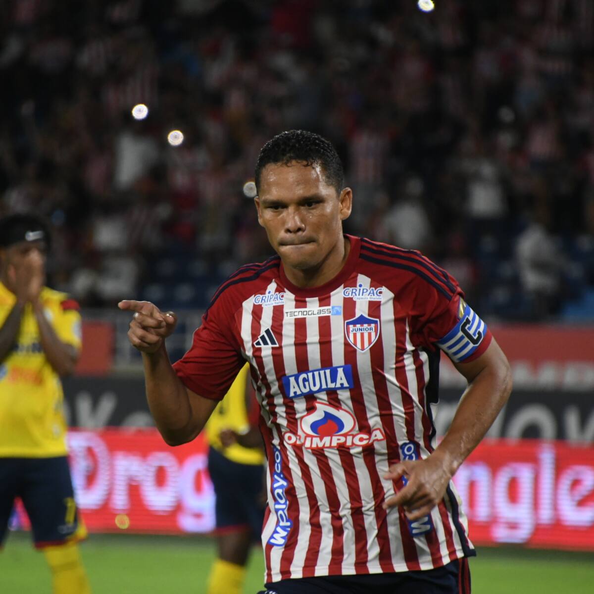 ¡Regresa Carlos Bacca! El goleador será inscrito por el Junior para la Liga 2026-I