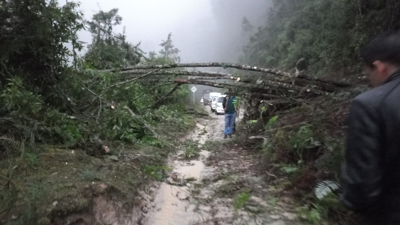 Afectaciones por fuertes lluvias.
