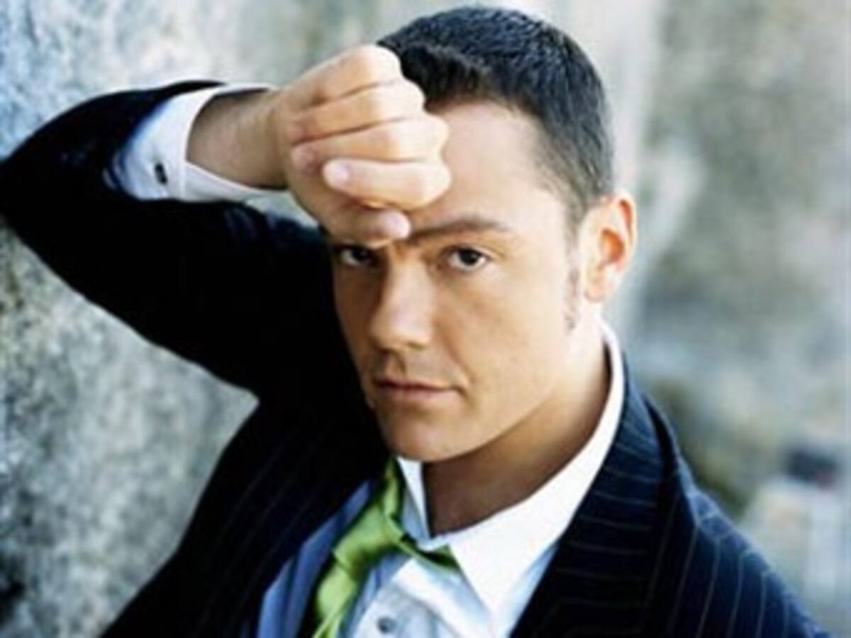 El cantante Tiziano Ferro revela su homosexualidad en una revista italiana