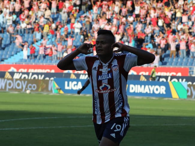 Luis &#039;Chino&#039; Sandoval celebra el gol del Junior ante La Equidad / Foto: Colprensa