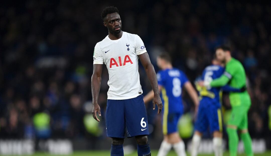 Dávinson Sánchez se lamenta tras el primer gol del Chelsea.