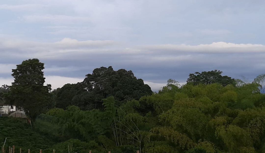 El amanecer del Quindío desde la zona rural del municipio de Circasia
