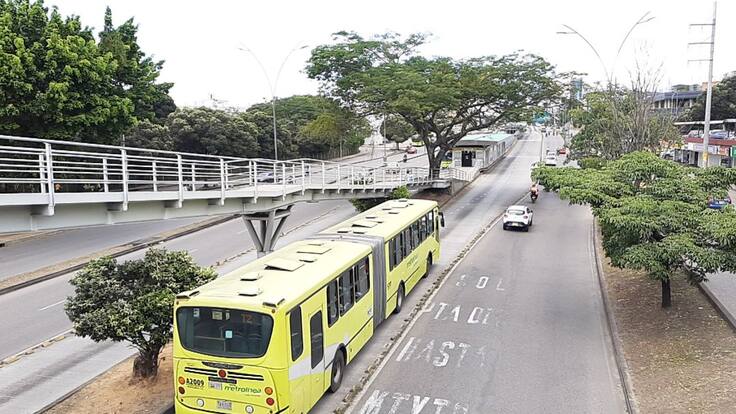 Reunión de emergencia ante anuncio de parálisis de Metrolinea