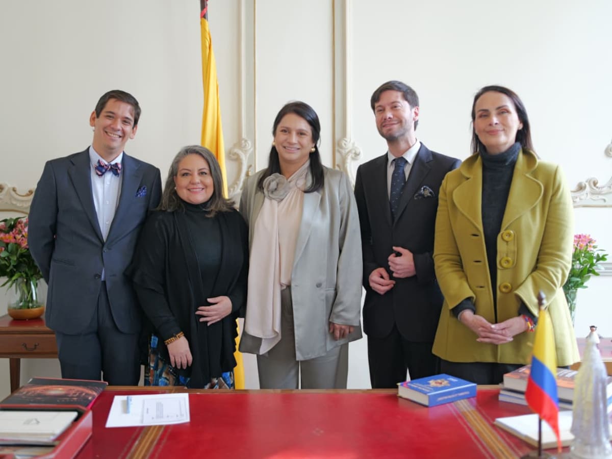 MinCultura posesionó a los nuevos directores del Archivo General y del Instituto Caro y Cuervo