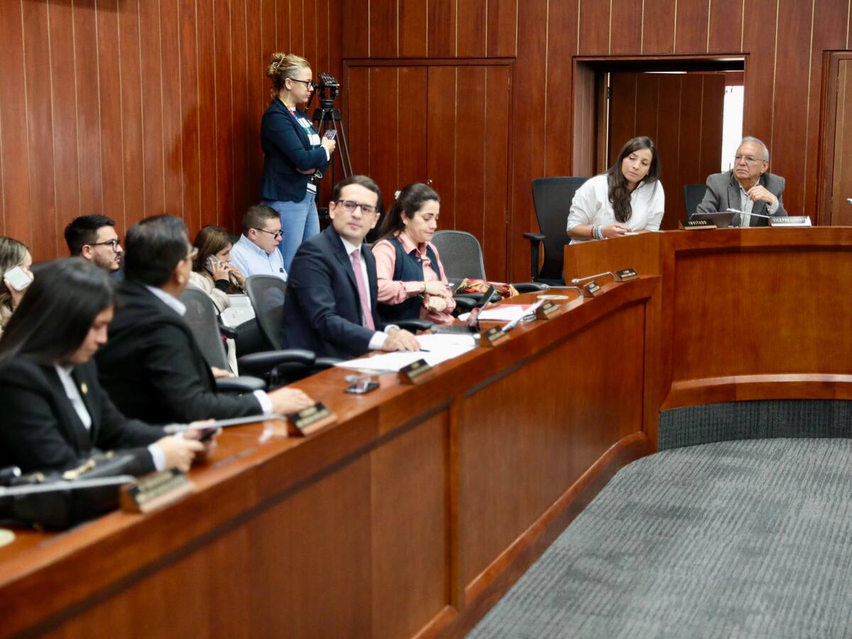 Gobierno y Congreso chocan por monto del Presupuesto: “la proyección no es responsable”
