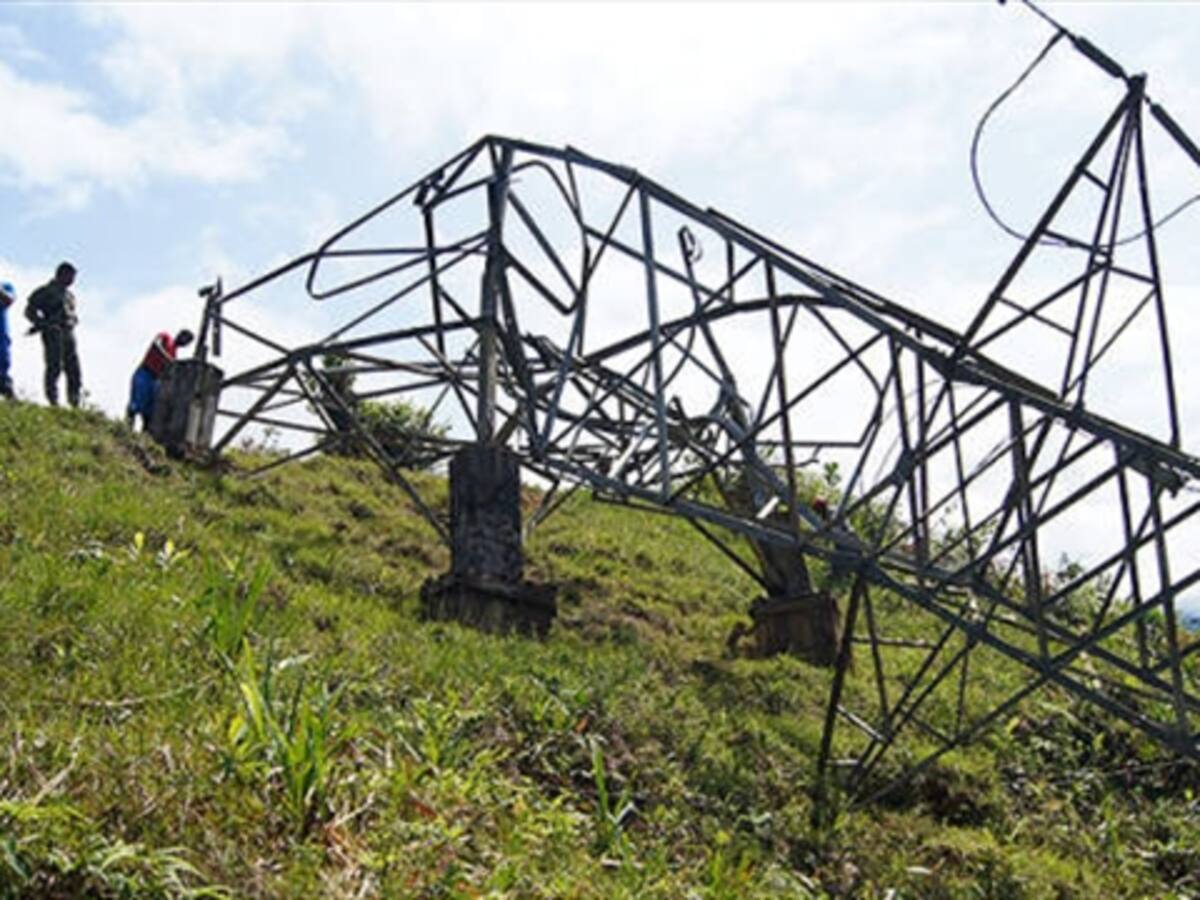 Nuevo atentado de las Farc deja sin energía a cinco municipios de Nariño