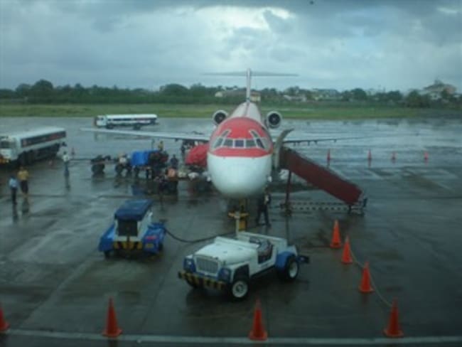 Con horario ampliado reinicia operaciones aeropuerto de Rionegro