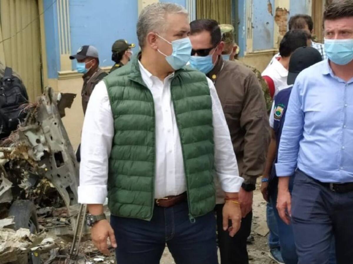 “Autores de atentado en Corinto no son revolucionarios sino asesinos” Duque