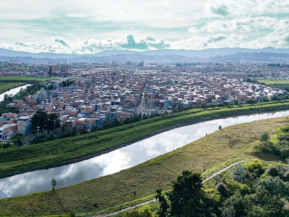 Nuevo convenio entre la CAR y la RAP-E por $60 mil millones para la restauración del rio Bogotá