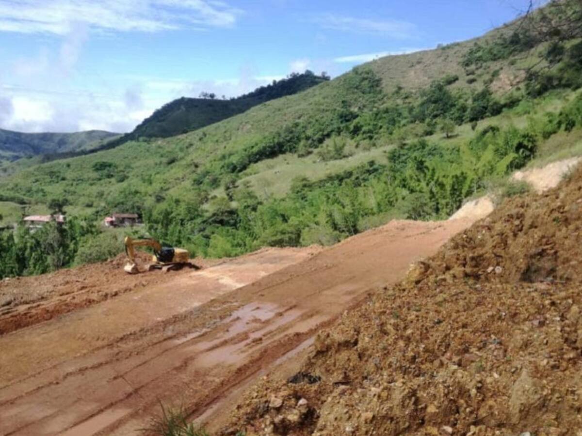 70 familias afectadas por desbordamiento de quebrada en Toro