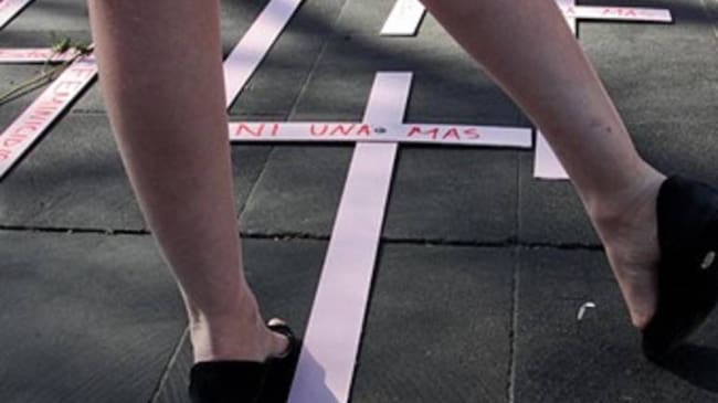 Mujer falleció en Barranquilla tras tirarse de un taxi en el que se transportaba.