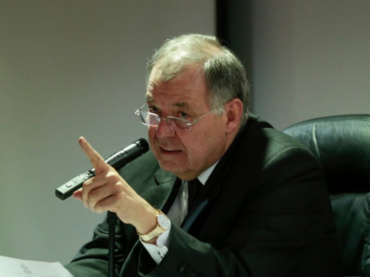 'So pretexto de La Paz se pretende desconocer la constitución': procurador