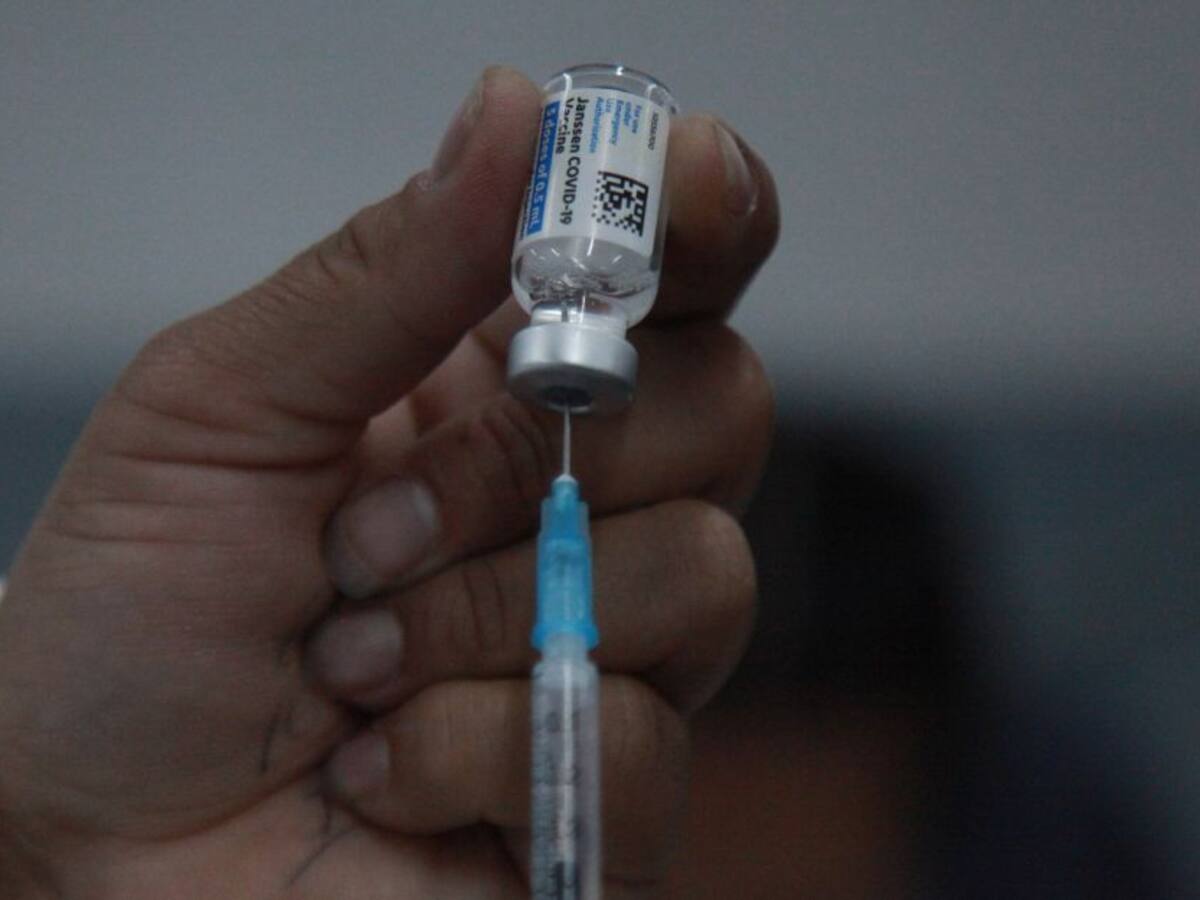 Filtración de contratos no afectará la llegada de vacunas AstraZeneca