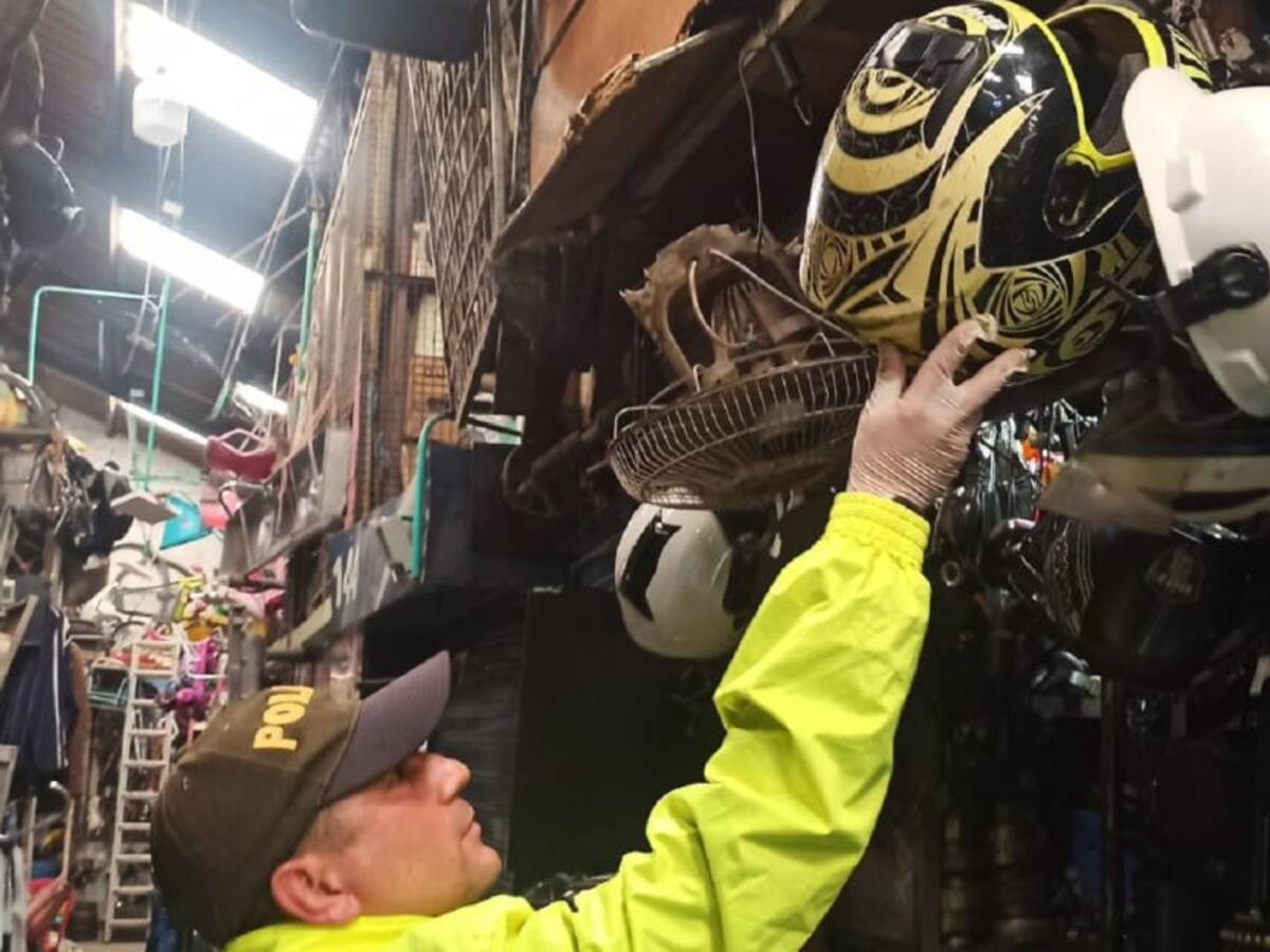Policía ocupó el famoso mercado de “Las Pulgas” en Bucaramanga