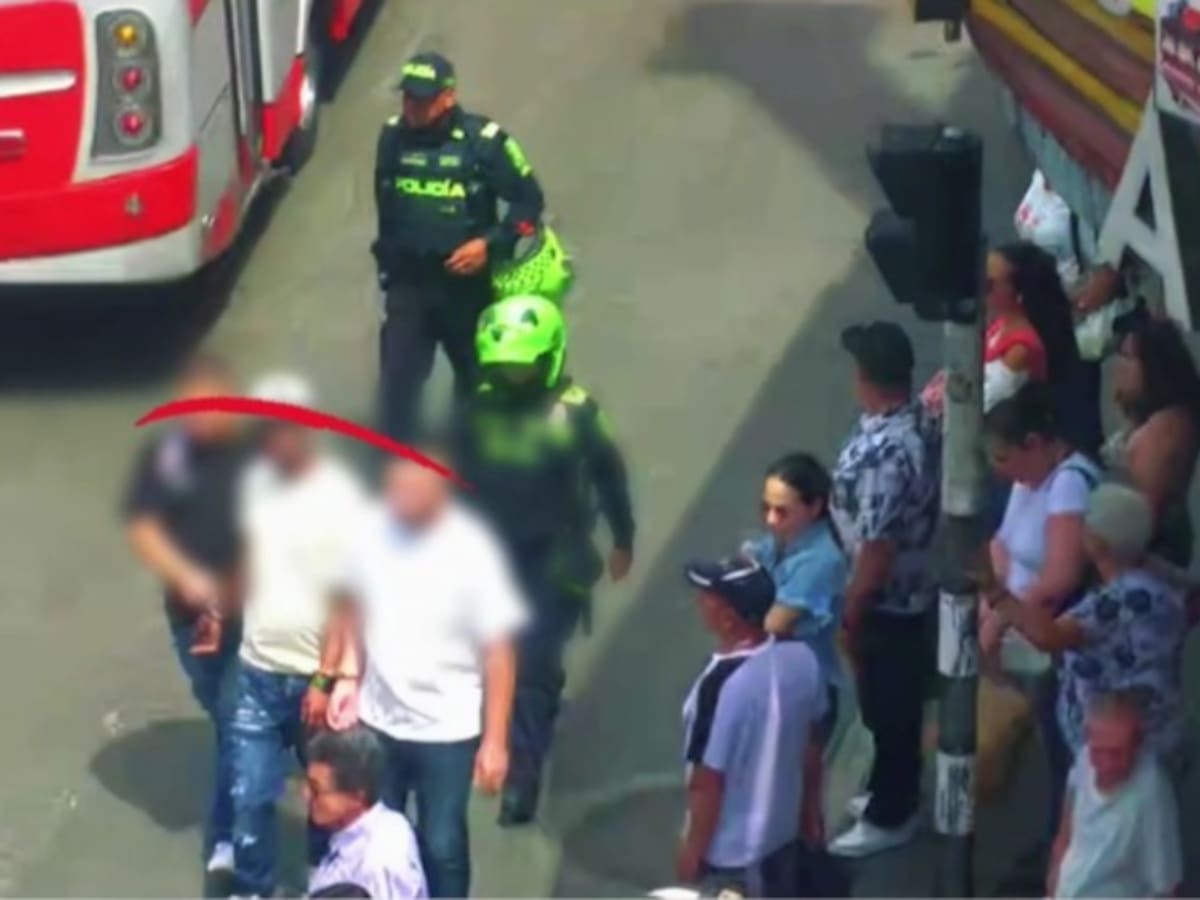 Capturan a tres personas que se hacían pasar por policías para robar en el Centro de Medellín