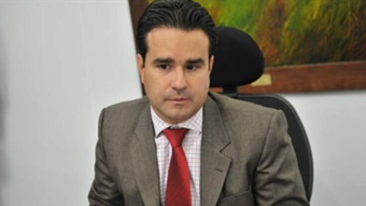 Ministros estorban y sacan pecho con ideas del Congreso: presidente de la Cámara