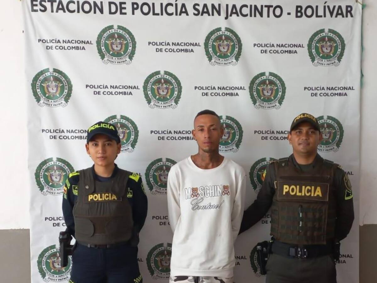Cayó ‘Pajarito’ vendiendo bolsas con cocaína frente a un colegio en San Jacinto