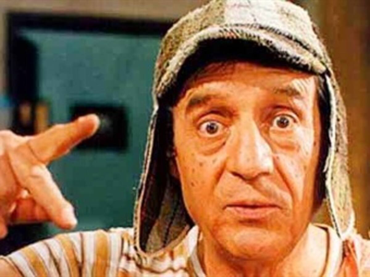 Chespirito dice que se siente bien tras salir del hospital