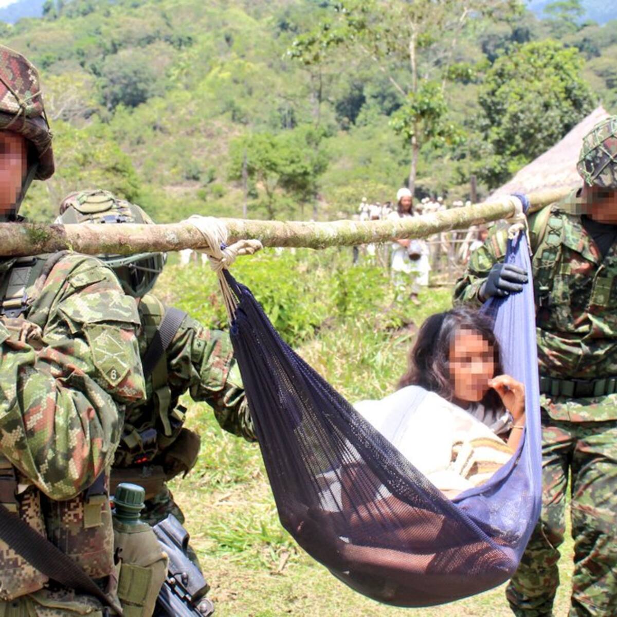 Lideran misión humanitaria para rescatar indígenas arhuacos heridos en la Sierra Nevada