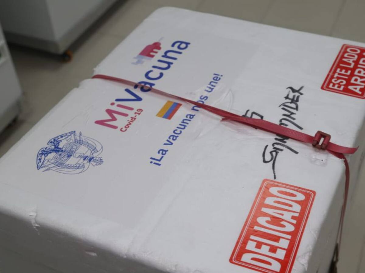 Llegaron 35 mil 100 vacunas Pfizer a Santander