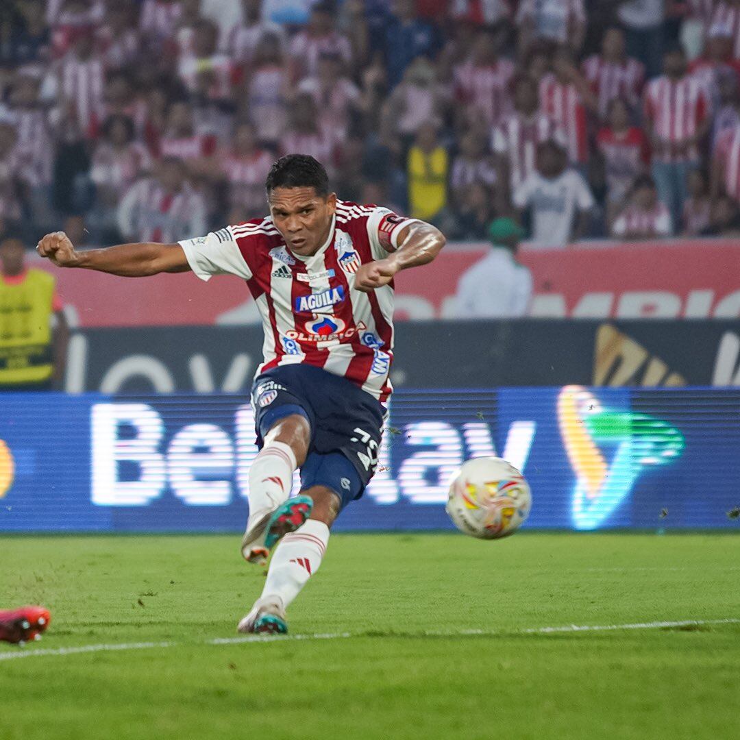 Carlos Bacca, delantero del Junior / Twitter: @JuniorClubSA