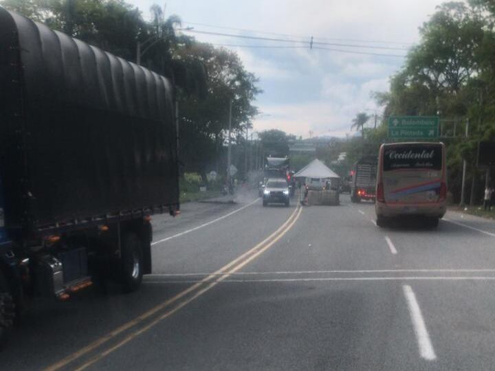 Vía La pintada desbloqueada- foto cortesía