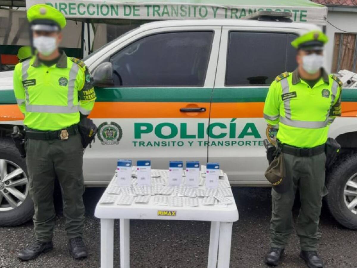 En vías de Caldas incautan 1.120 pastillas de un medicamento ecuatoriano