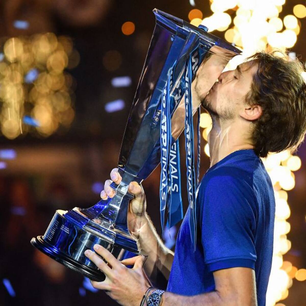 Zverev derrota a Medvedev y consigue el segundo Masters de su carrera