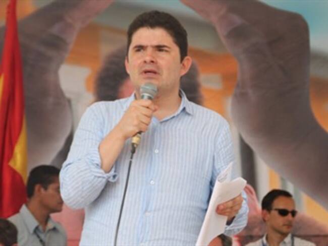 Gobierno de Bogotá entregó lote lleno de basura para construir vivienda