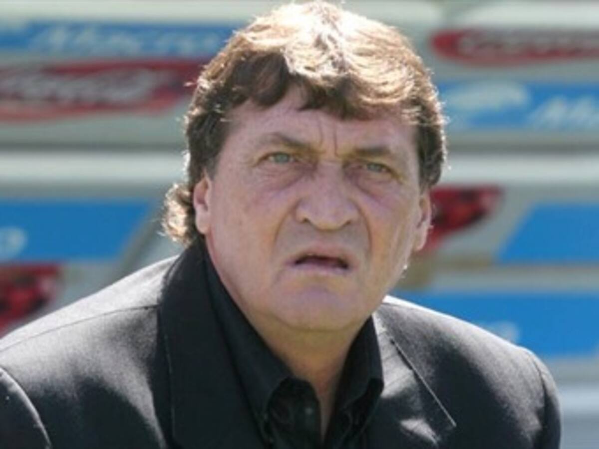 Julio César Falcioni, en la mira de la selección del Bolivia