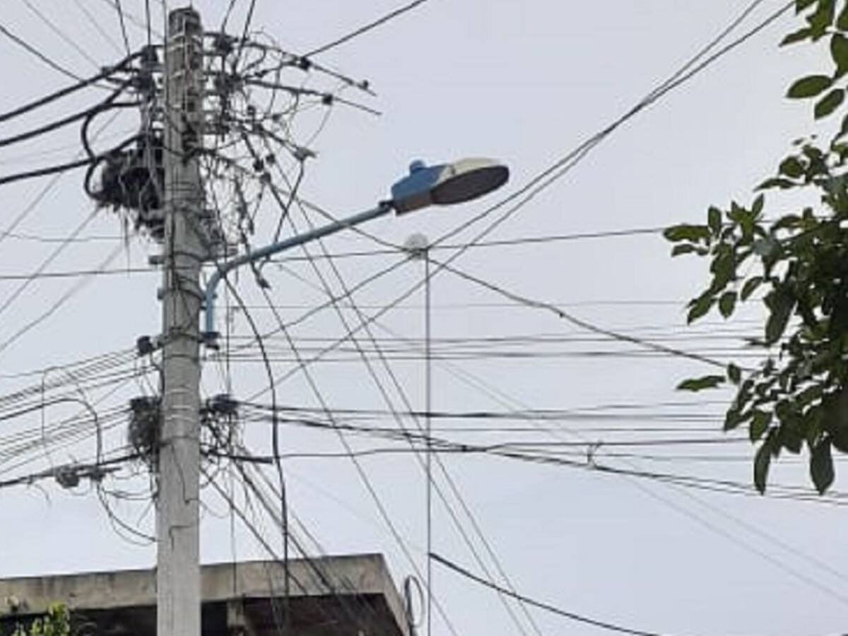 En San José de los Campanos piden cambiar contadores de energía