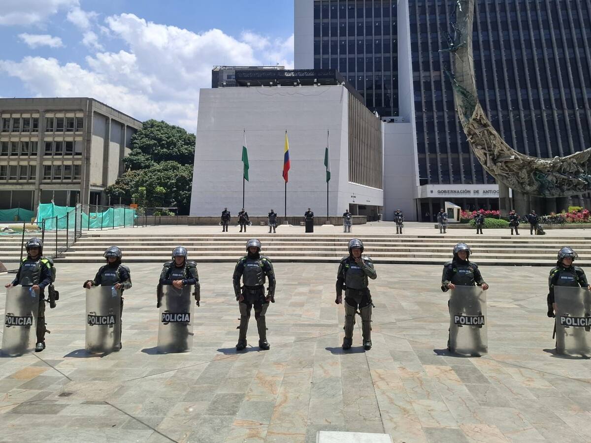 Cerca de 8 mil personas, entre funcionarios y ciudadanía, están afectadas por la minga indígena