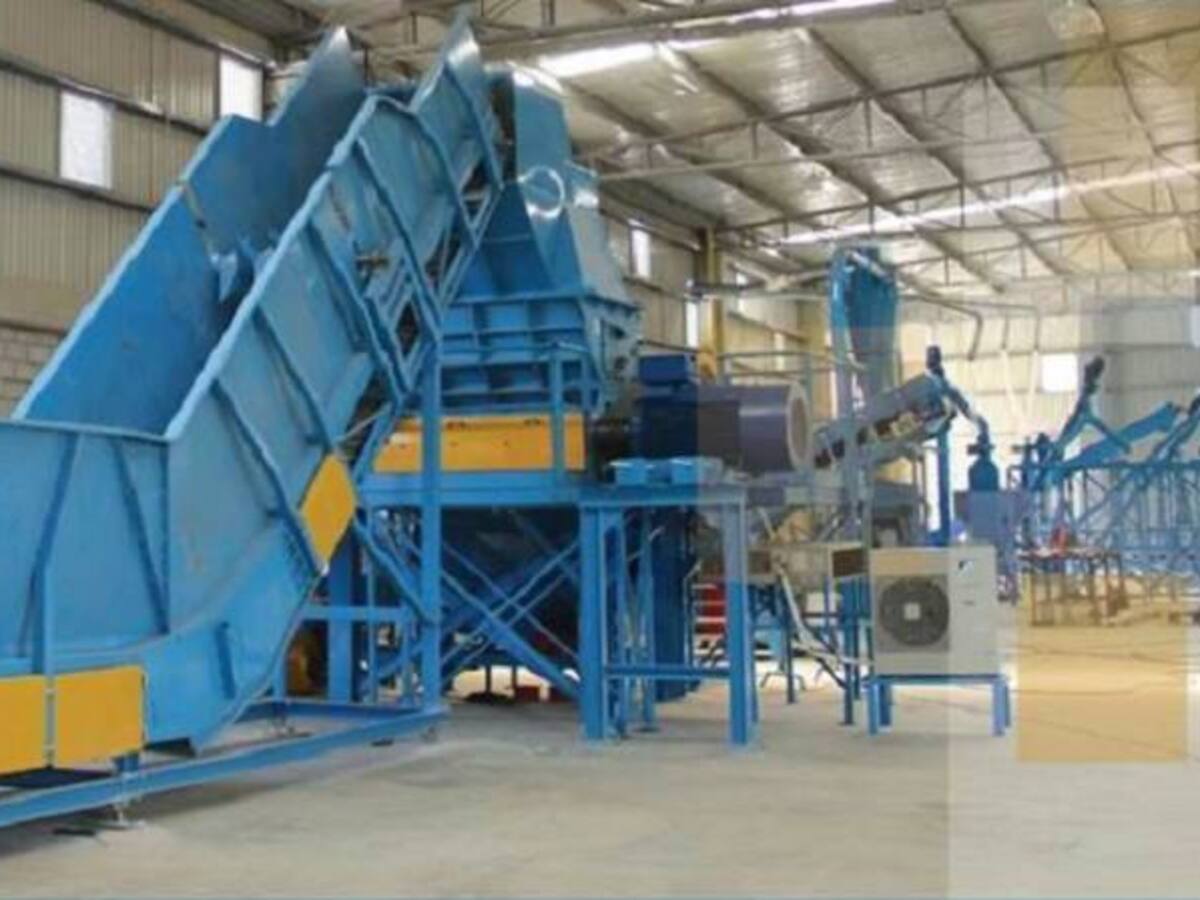 Vicepresidente Germán Vargas inaugura planta recicladora de llantas en Albania, La Guajira