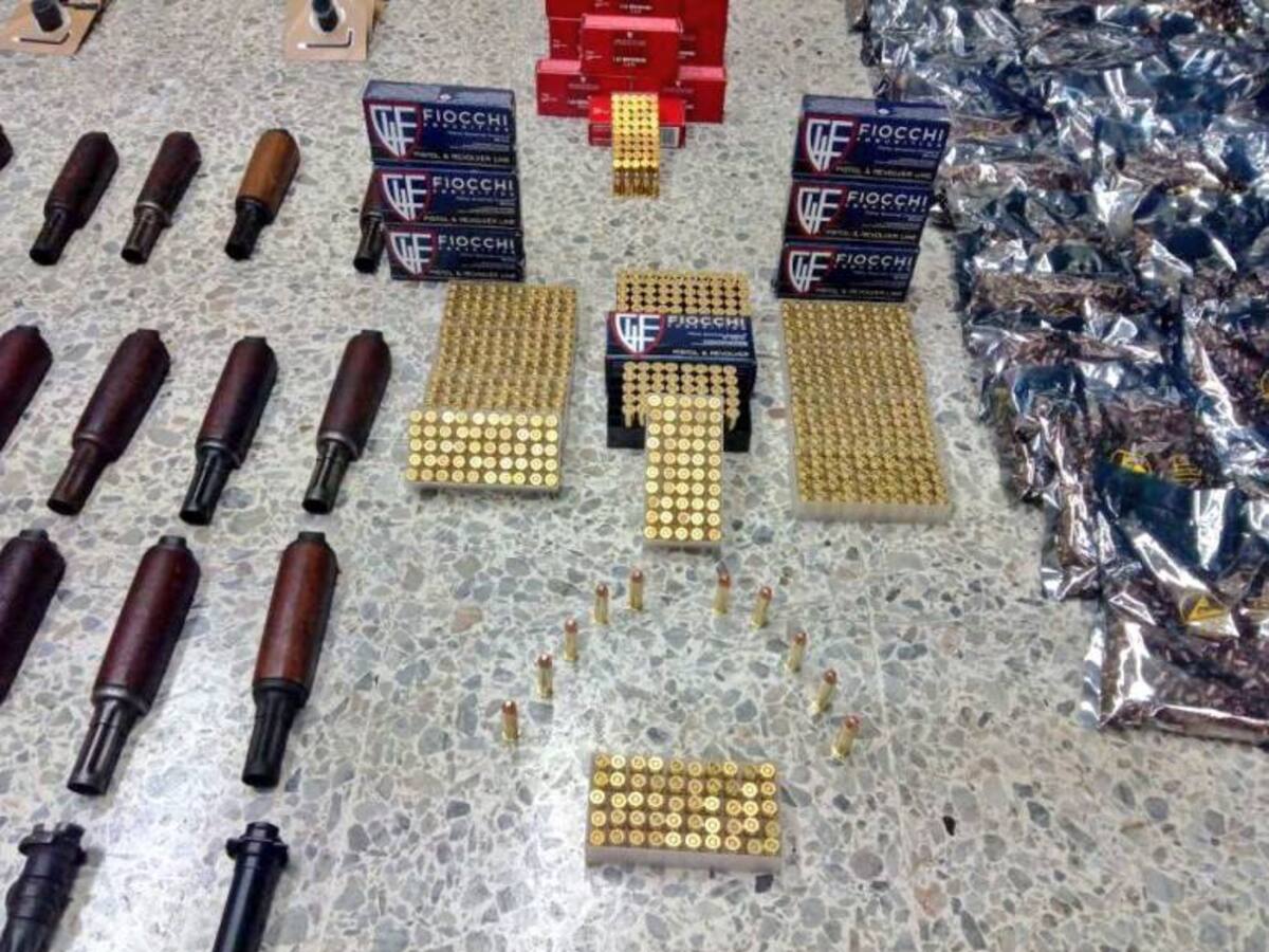 Investigan procedencia de armamento incautado en puerto de Barranquilla