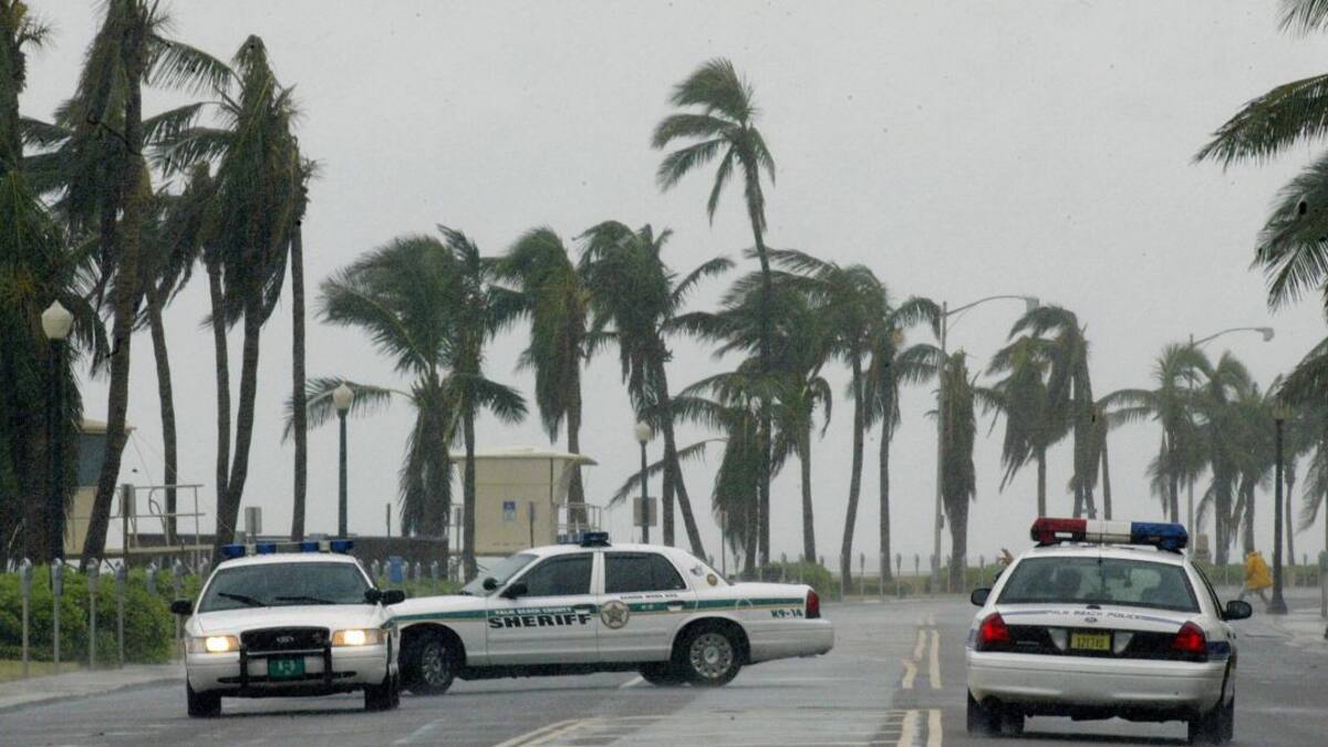EE.UU. en alerta por la formación de 19 tormentas y nueve huracanes