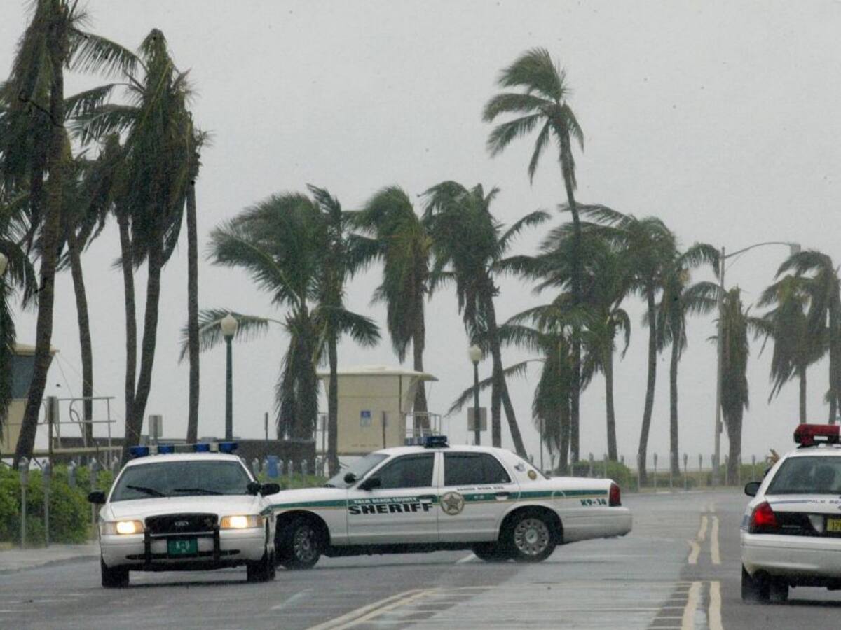 EE.UU. en alerta por la formación de 19 tormentas y nueve huracanes