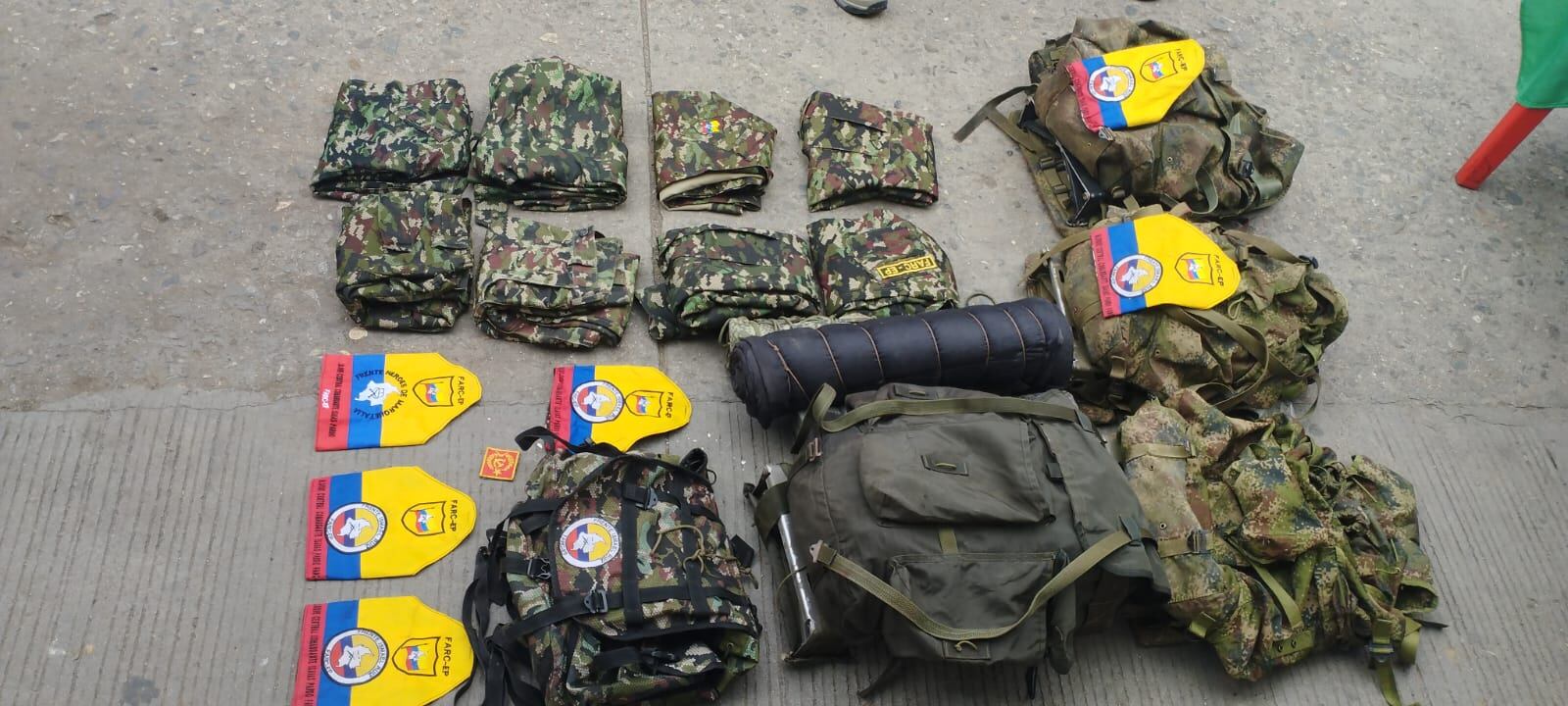 Se halló un fusil M-16 A4, una pistola Prieto Beretta. Foto Policía Huila.