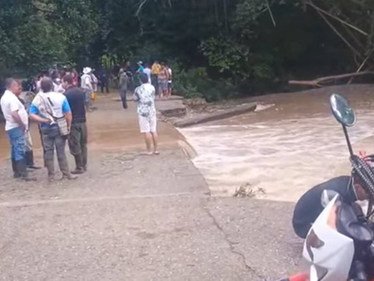 Una persona murió luego de ser arrastrada por la corriente de una quebrada en Falan, Tolima
