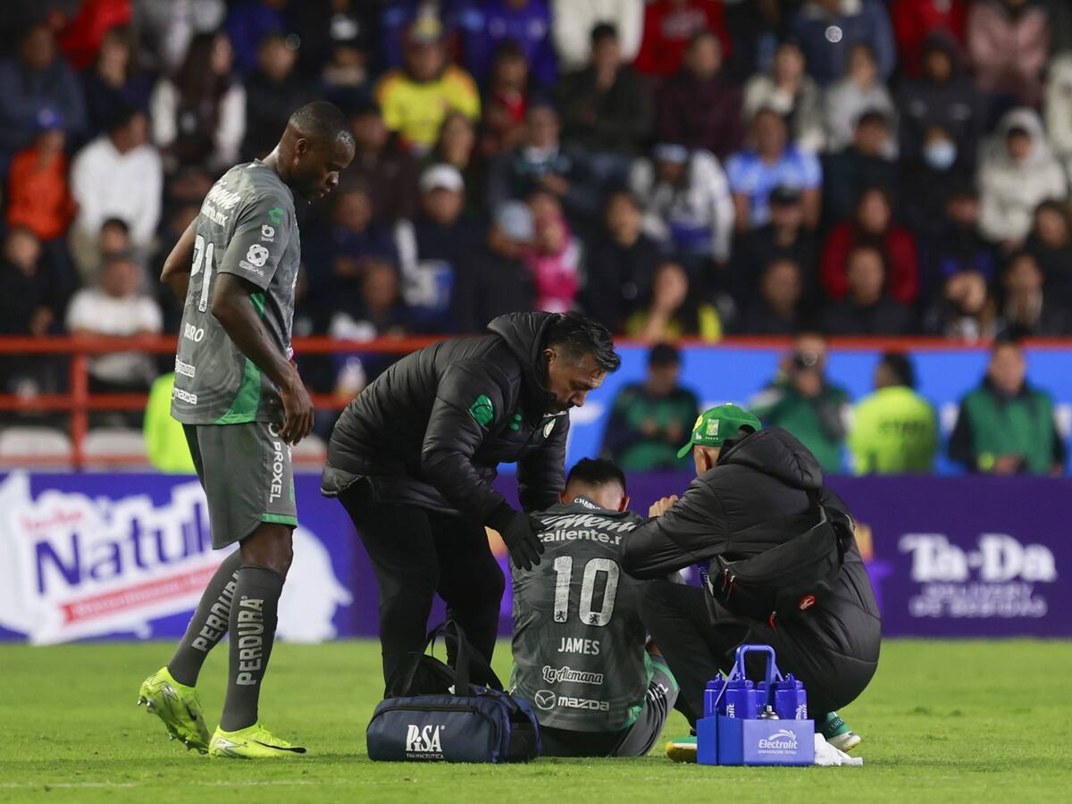 Video: Así fue la violenta patada voladora que recibió James Rodríguez en el Pachuca vs. León