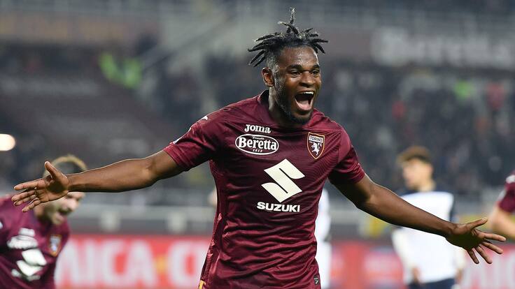 Turin (Italy), 16/02/2024.- Torino&#039;s Duvan Zapata celebrates scoring the 2-0 goal during the Italian Serie A soccer match between Torino FC and US Lecce, in Turin, Italy, 16 February 2024. (Italia) EFE/EPA/ALESSANDRO DI MARCO